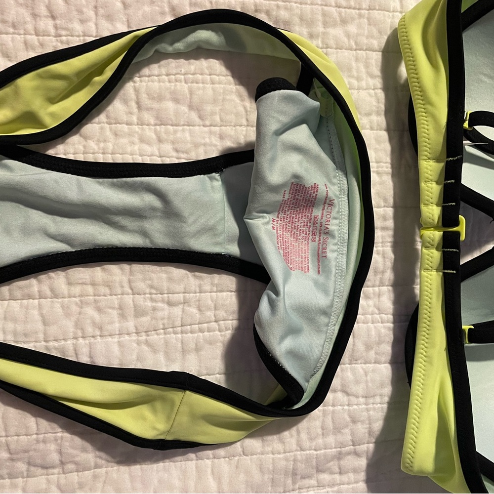 Victoria Secret Bikini Set - Picture 3 of 3